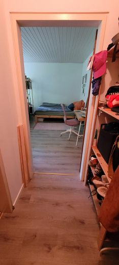 Blick Garderobe Ri. Apartment