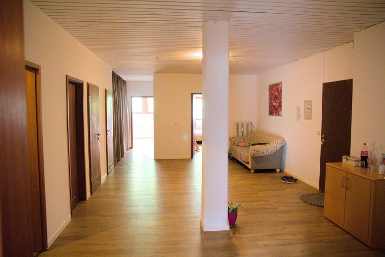 Praxis / Büro in zentraler Lage Titisee-Neustadt – Eingangsbereich