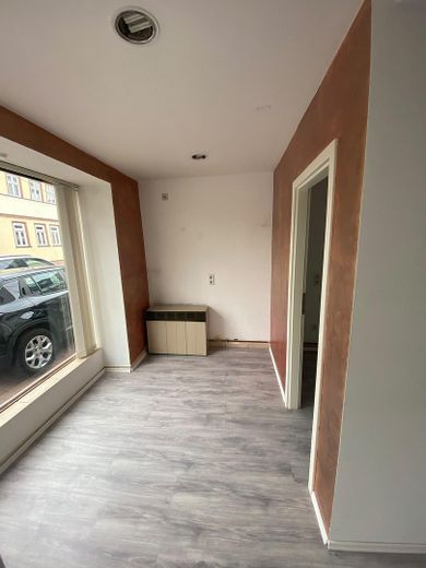 Невелике комерційне приміщення 29 кв. м у центрі Зайльсгайма на продаж – Фотографія 5
