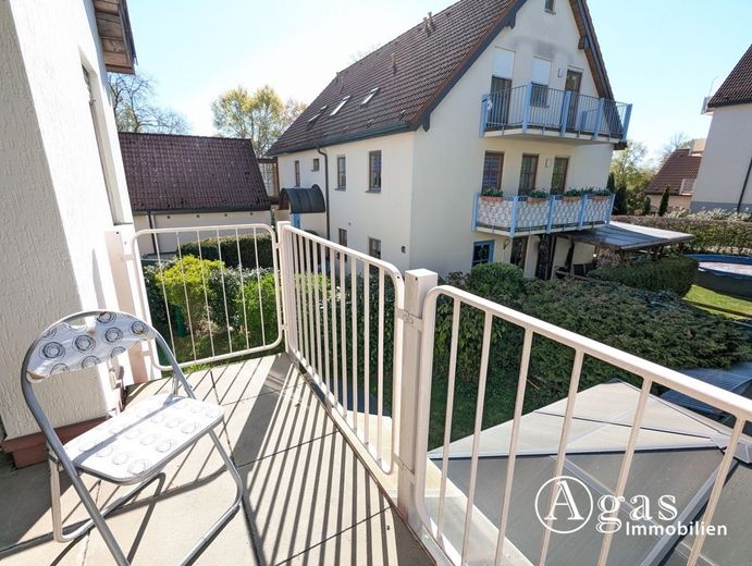 4-Zi-Wohnung mit 2 Balkonen, Loggia und Garage in der beliebten Wohnanlage "Birkenhof" in Leegebruch – Loggia