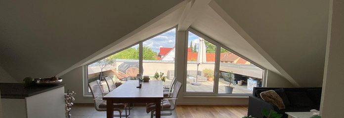 Essplatz mit Terrassenausblick