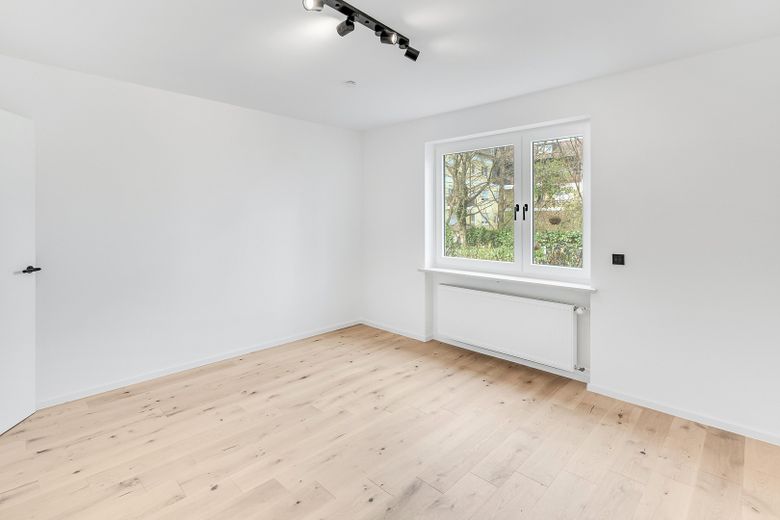Geräumigs Schlafzimmer