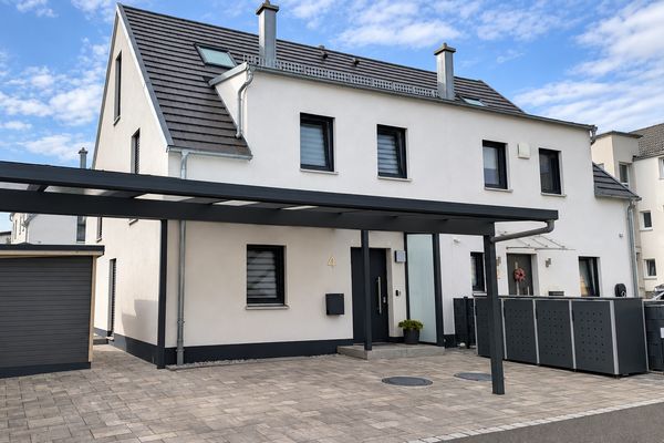 Moderne DHH in Wilhermsdorf – ca. 195 m² Gesamtfläche, Garten & Vollkeller – provisionsfrei