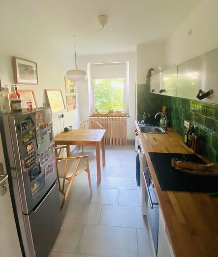 Agradable vivienda de 4 habitaciones con balcón en Hildesheim – Küche