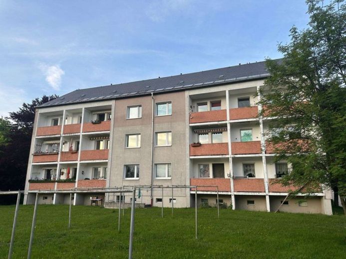 moderne 2-Raum-Wohnung mit Balkon und herrlichem Ausblick in ruhigem Haus – फोटो 1