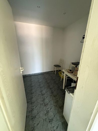 Oficina · Consulta · Autoescuela · Formación: dos plantas, divisibles desde 40 m² – Foto 11