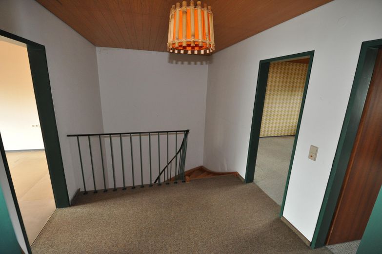 Privat: Familienfreundliches Reihenhaus mit Garten & Garage in bester Lage, Böblingen-Tannenberg – Obergeschoss