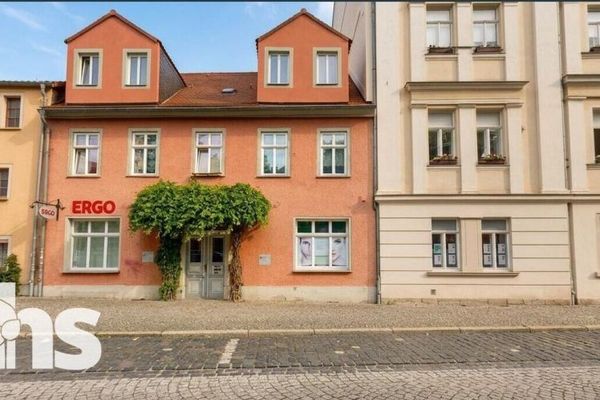 PROVISIONSFREI: Historisches Einfamilienhaus in Naumburg mit großem Potenzial und Wintergarten