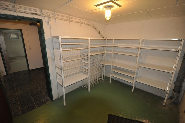 Privat: Familienfreundliches Reihenhaus mit Garten & Garage in bester Lage, Böblingen-Tannenberg – Vorratskeller