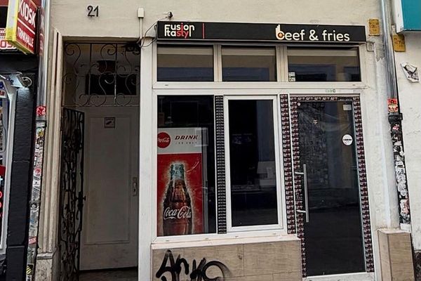 Pizzeria/Burgerie in der Düsseldorfer Altstadt zu übernehmen – etablierter Betrieb in Top-Lage