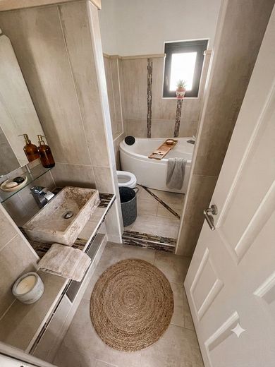 Renovierte möblierte 3,5 Zi-Wohnung 80m2 mit Garten im 1.OG / Nähe Frankfurt / ab sofort – Zdjęcie 2