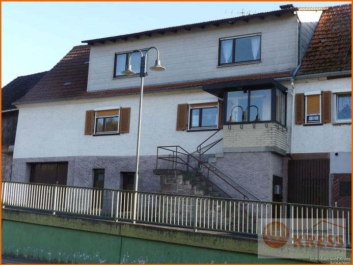 Former farmhouse in the village of Snt-Jossa with garage, balcony, barn and great long-distance views – Foto 1