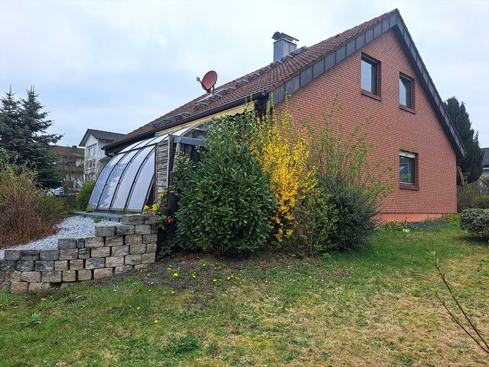 Schönes Einfamilienhaus in Toplage in Böhmenkirch zu verkaufen – Foto 1