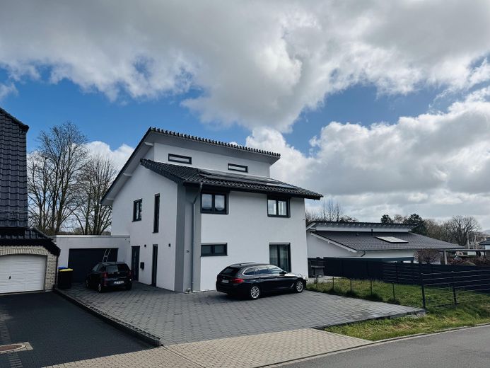 Straßenansicht