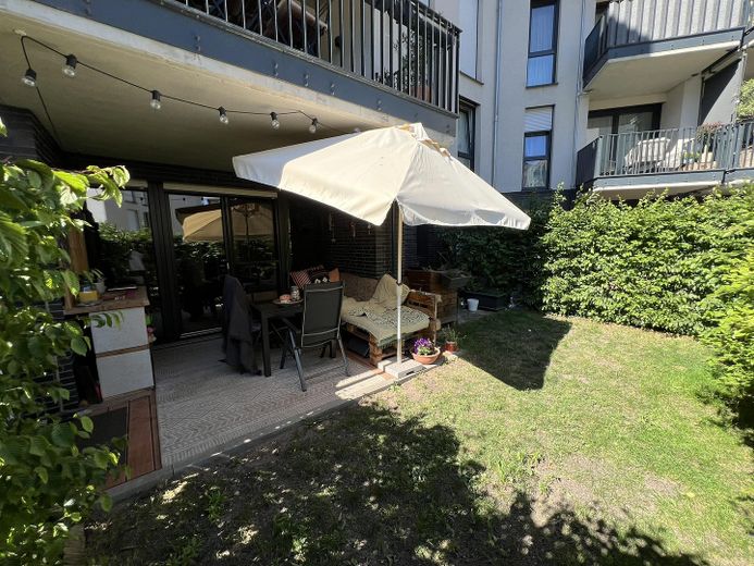 Nowoczesne 3-pokojowe mieszkanie na parterze z tarasem i ogrodem – Garten