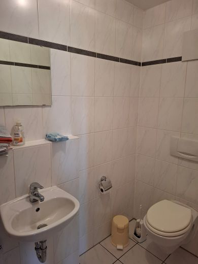 Penthouse na sprzedaż w spokojnej okolicy – Gäste-WC