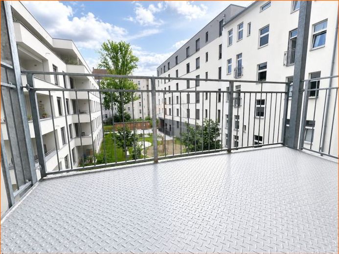 Wohnen im Zentrum Süd – großzügige 4-Raumwohnung mit viel Potenzial – फोटो 1