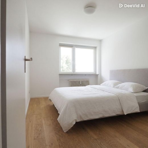 Schlafzimmer möbliert