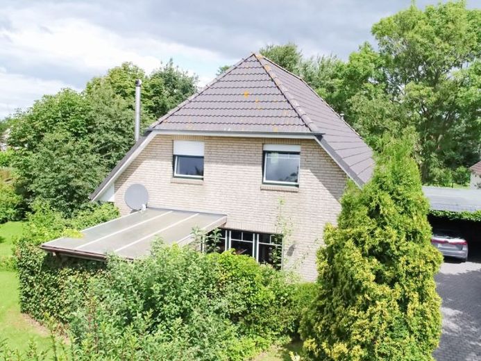 Niedrigenergie-Traum nahe der Nordsee: Großzügiges Vario-Self-Haus mit 900m² Grundstück, Kamin & 2 Terrassen! – Foto 1