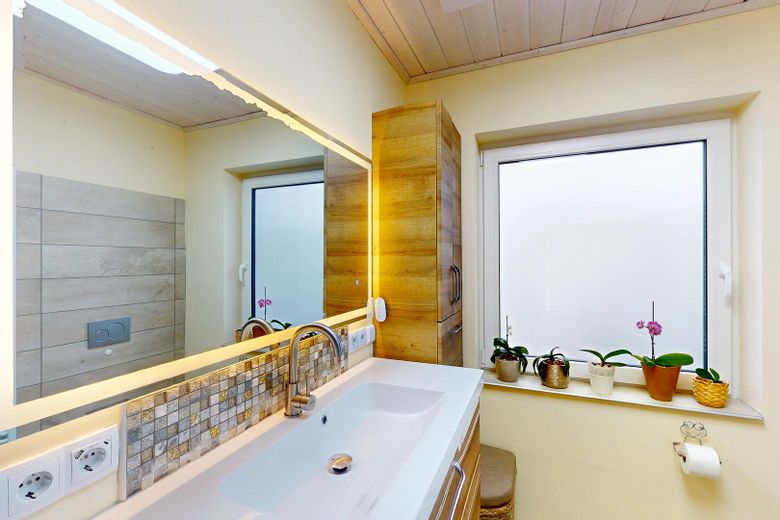 Badezimmer EG