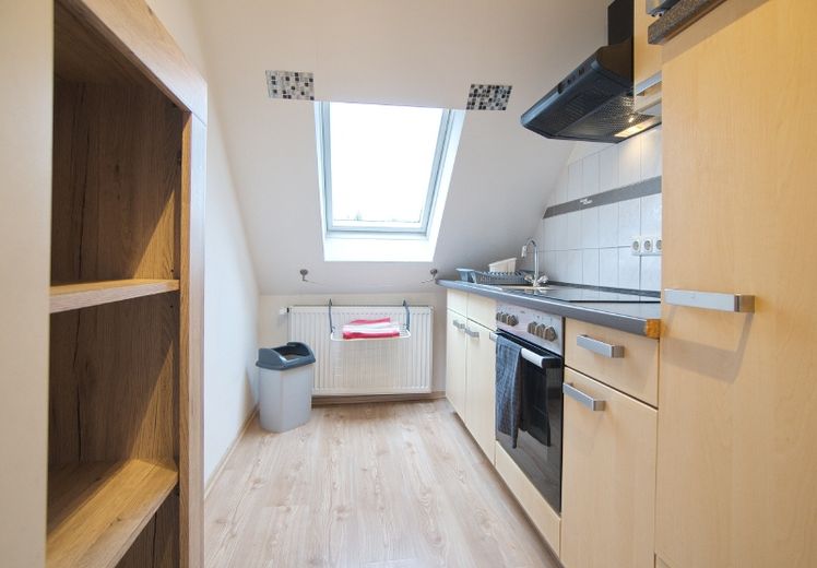 Gemütlich-moderne Wohnung im Dachgeschoss, komplett ausgestattet, ruhige Lage – 783cdff5a2ef0d169c0aafaad0a9763de80d22ab.jpg