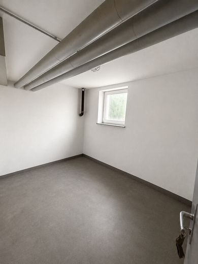 Einfach einziehen und wohlfühlen – hochwertig sanierte 3,5-Zimmer-Wohnung – Kellerraum