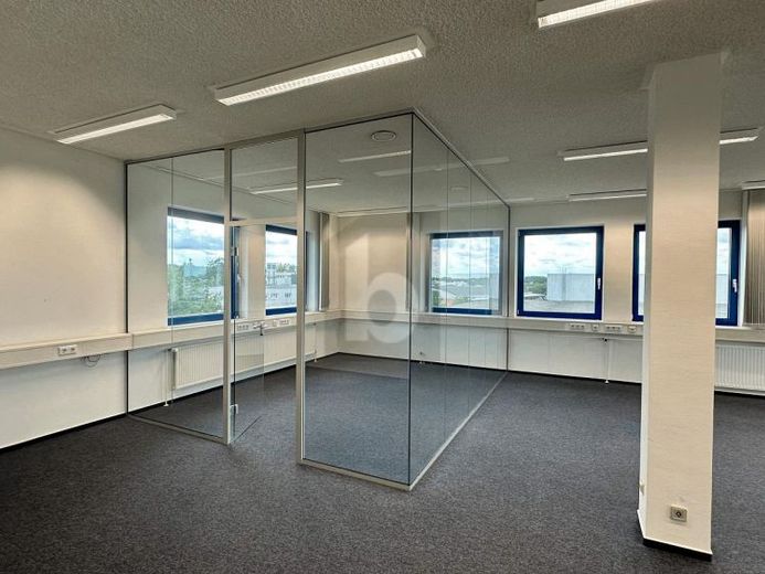 TEILBAR AB 600 QUADRATMETERN – Foto 1