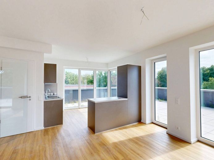 Wohntraum in Rissen: Exklusives 4-Zimmer-Penthouse mit eigenem Lift und weitläufiger Dachterrasse – Ansicht III: Wohn- und Esszim…