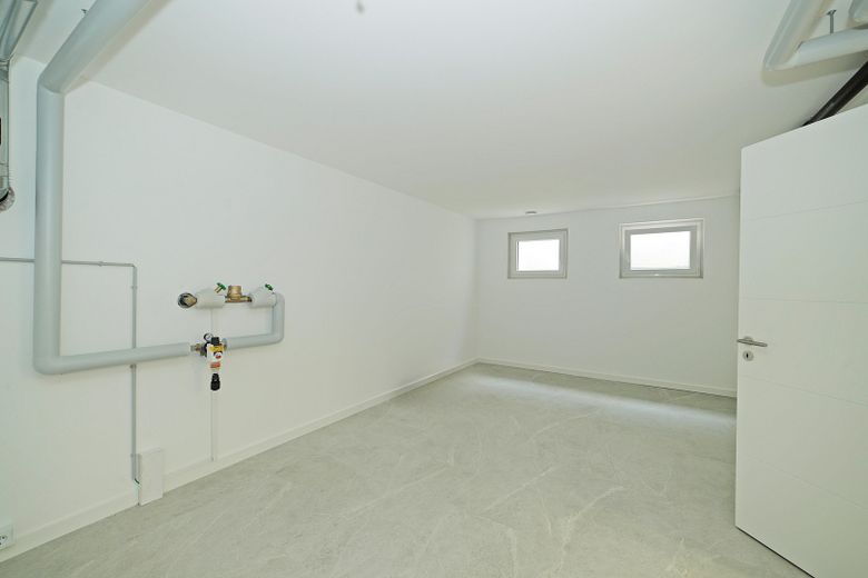 Exclusive newly built semi-detached house with a 602 m² plot, studio and state-of-the-art building technology – Photo 40