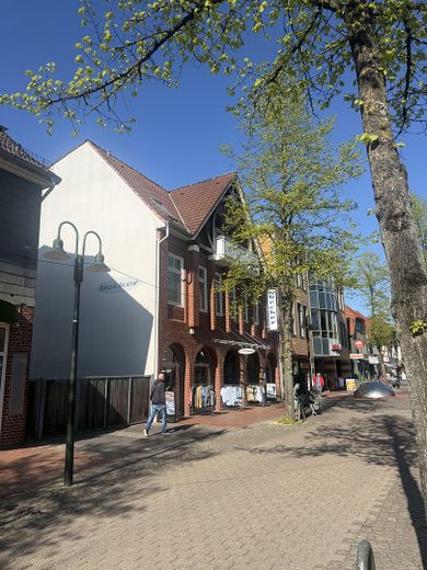 Exklusive Penthousewohnung mit Dachterrasse in bester Innenstadtlage von Rotenburg (Wümme) – Außenansicht Gebäude
