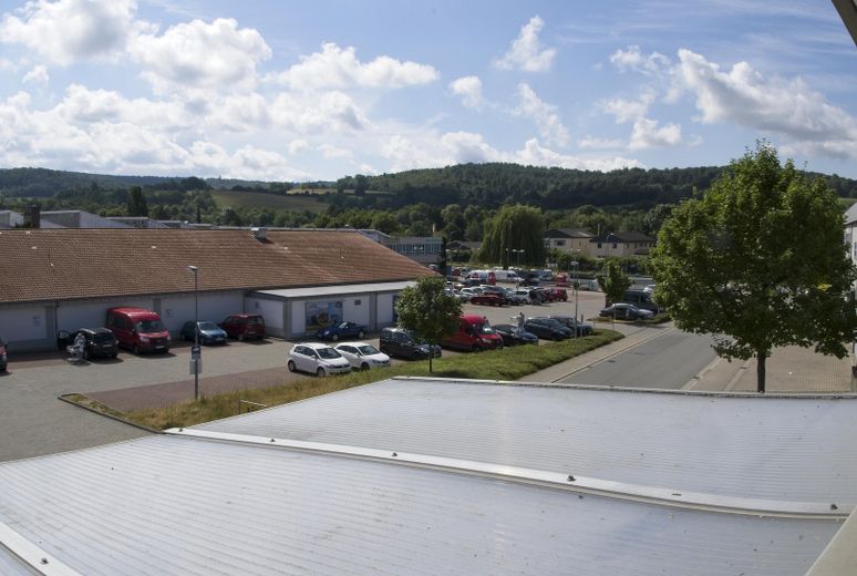عقار سكني وتجاري في Mühltal – Ausblick zum Lidl
