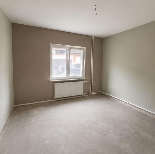 3ZKB en planta baja, recién renovado, cerca del centro de la ciudad – Foto 2