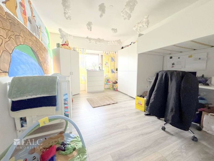 Moderner Flair trifft auf ruhige Idylle – Kinderzimmer