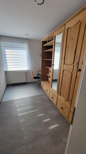 •2 gemeubileerde kamers met veel privacy nabij Lübeck – ideaal voor studente - slechts 3 km van de universiteit – Büro, Arbeitszimmer