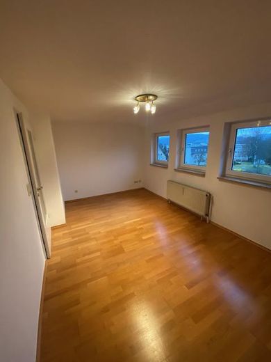 Bad Elster, 2-Raum Wohnung in zentraler, ruhiger Lage in Sachsens traditionsreichstem Staatsbad – Wohnzimmer