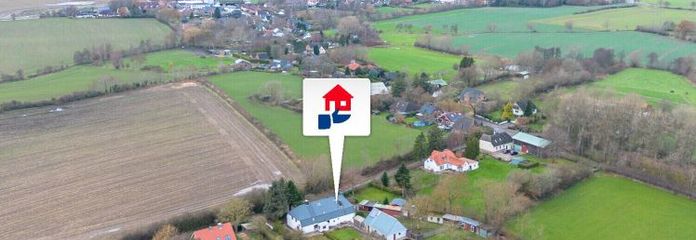 Spokojna lokalizacja na skraju pól w pobliżu Morza Bałtyckiego – pieczołowicie utrzymany dom z dużą działką!
