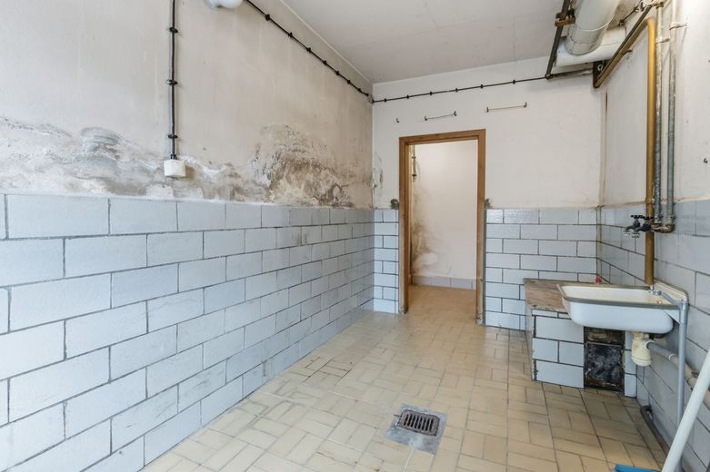 Handwerker aufgepasst! Einfamilienhaus mit Pool und Garage in Delitz am Berge – EG Mehrzweckraum