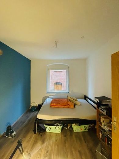 Geräumige Altbauwohnung in Stuttgart Ost – Zimmer