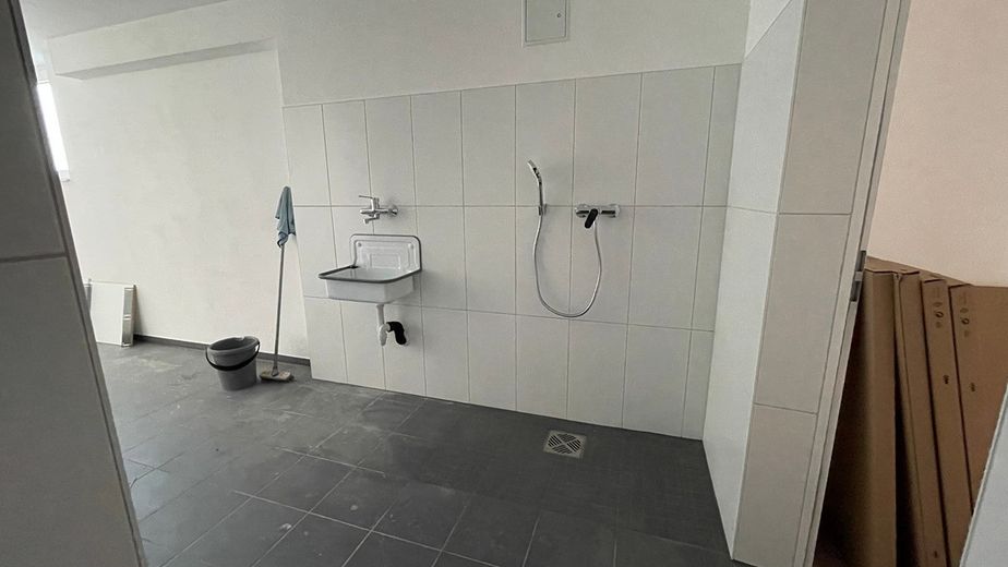 Ruime 6-kamerwoning op de hoge begane grond met twee terrassen in Weinsberg – Foto 24