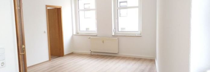 gemütliche 2-Zimmer Wohnung im Erdgeschoss, Einbauküche zu 30,- EUR monatl. zusätzlich