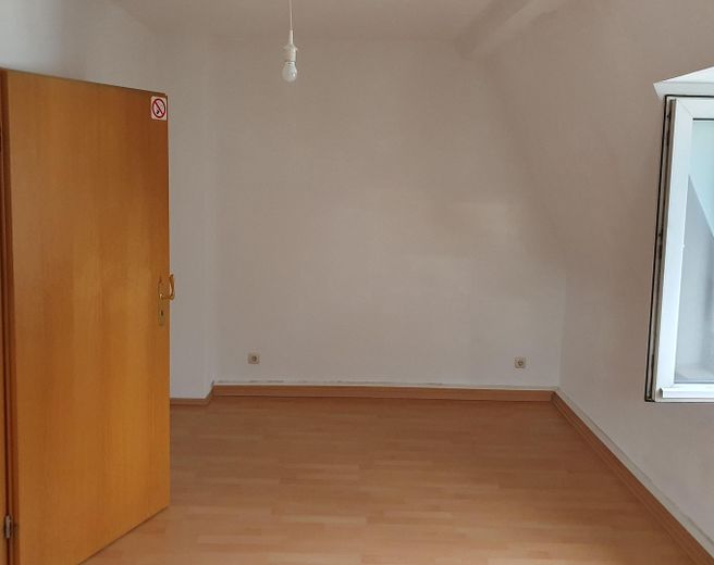 Bezugsfreie 2-Zimmer-Dachgeschosswohnung im Hechtviertel Dresden inkl Parkplatz – Foto 9