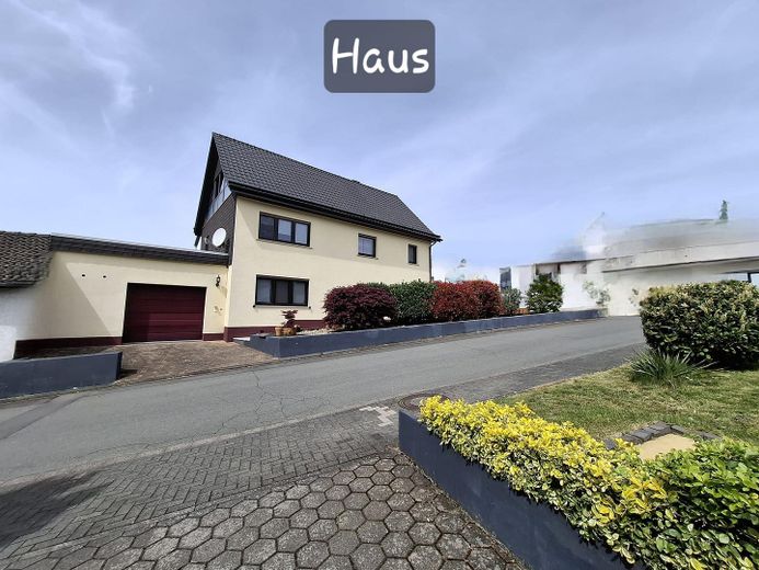 Von privat!!!  2-Familienhaus mit Garage, zusätzlichem Baugrundstück & vielen Modernisierungen. – Foto 1