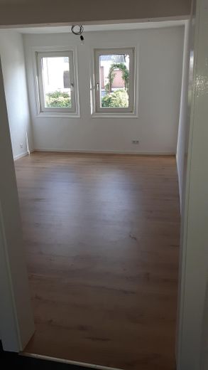 Ehemaliger Bauernhof - 2 Wohnhäuser u. Wirtschaftsgebäude auf großem Grundstück – Zi 4 Haus 2