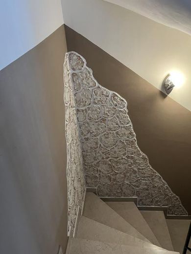 Charmantes Reihenendhaus in Kirchheim am Neckar – Treppenhaus