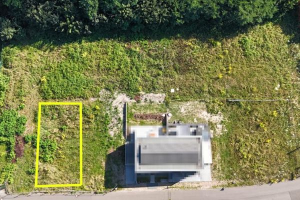 Parcela edificable familiar en el parque residencial Hausenstraße – ideal para una casa pareada