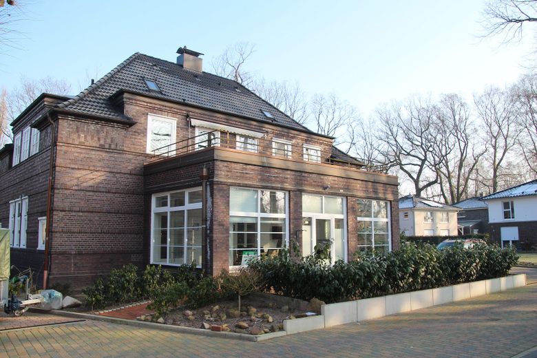 Repräsentative Büro-Villa in HH-Boberg – flexible Büroflächen & Coworking ab 20-40 m² (All-In-Miete) – 20250918_Vorderseite_II