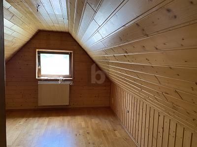 PETIT MAIS JOLI AVEC DE NOMBREUSES POSSIBILITÉS – 1781705234_4ef30a.jpg