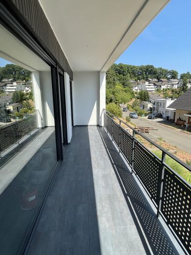 Modernisiertes EFH + ELW | 195 m² | Waldrand | Luxemburg 20 Min | Provisionsfrei – Balkon