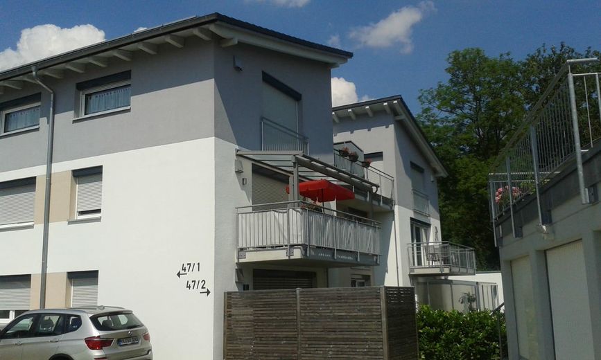 Stilvolle 3-Zimmer-Wohnung in Langenau – Außenansicht SüdWest