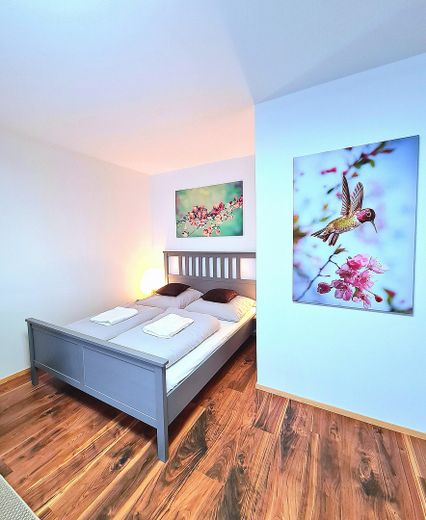 Hochwertig kernsanierte und möblierte 1,5 Zimmer Whg, schlüsselfertig mit Balkon und Küche-Derendorf – Foto 4